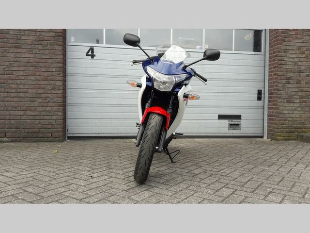 honda - cbr-250-r