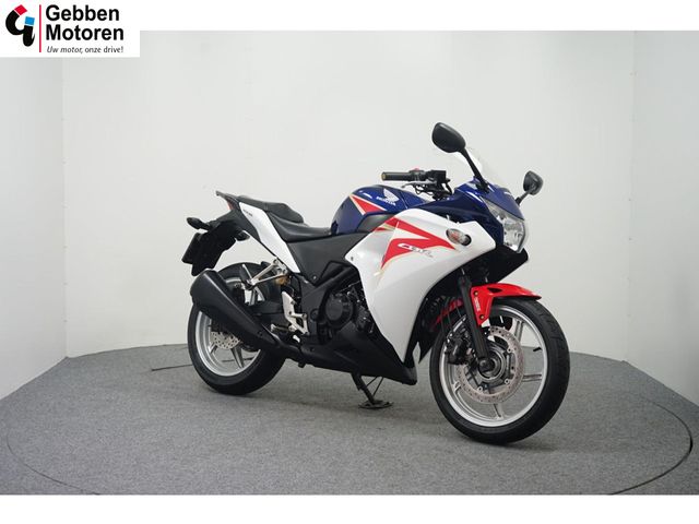 honda - cbr-250-r