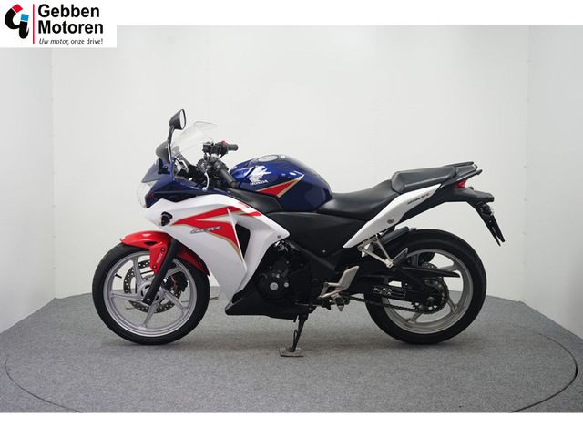 honda - cbr-250-r