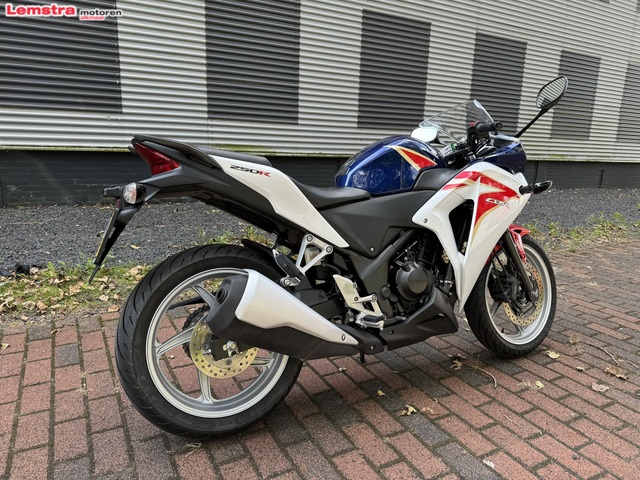 honda - cbr-250-r-c-abs