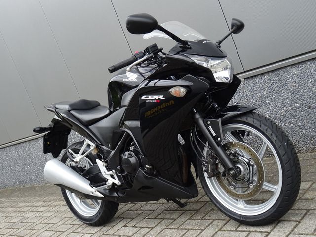 honda - cbr-250-rr