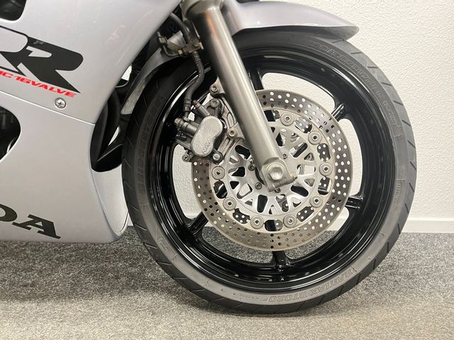 honda - cbr-400-rr