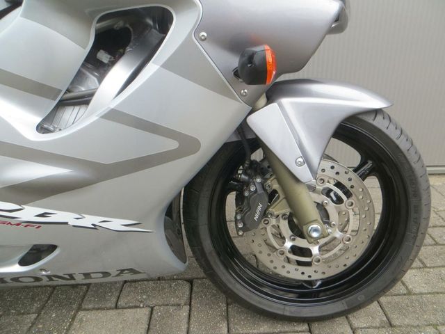 honda - cbr-600-f