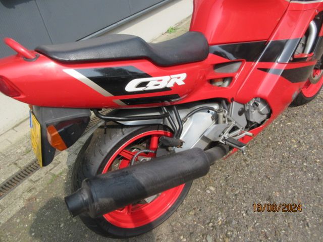 honda - cbr-600-f