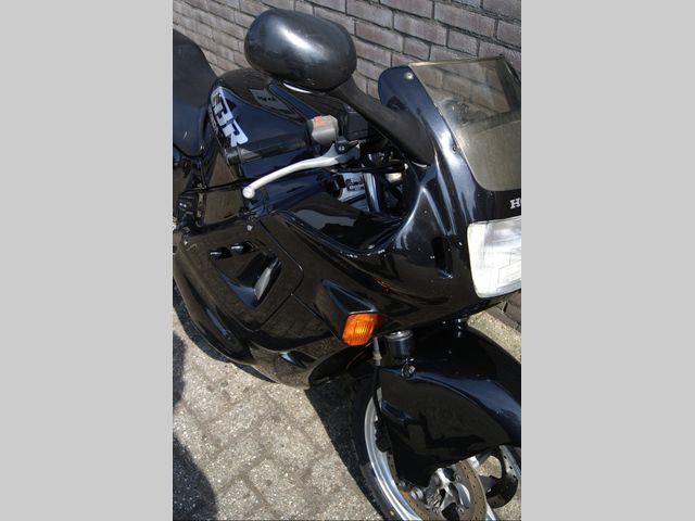 honda - cbr-600-f