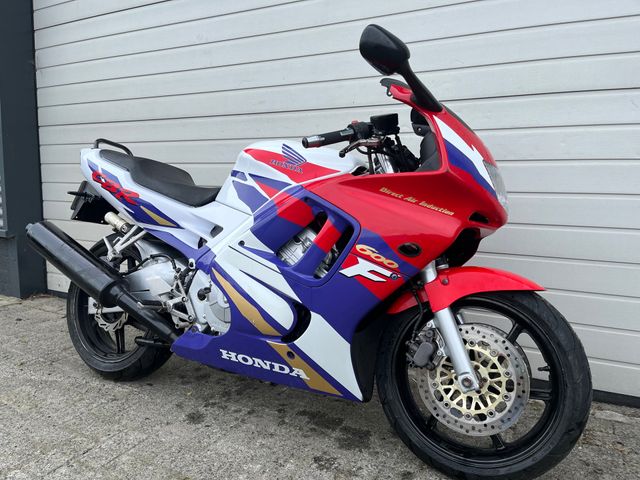 honda - cbr-600-f