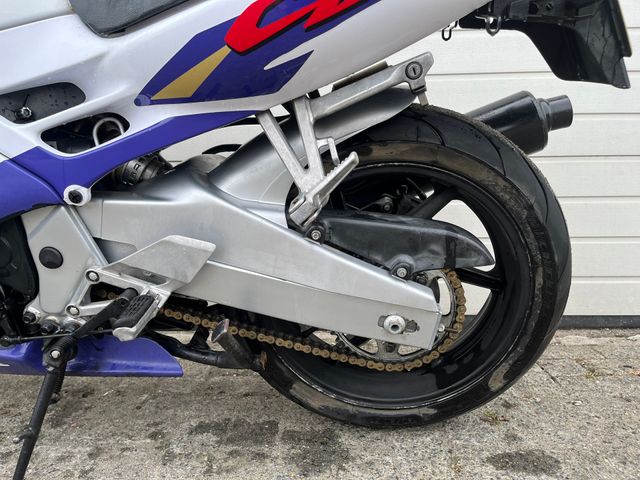 honda - cbr-600-f