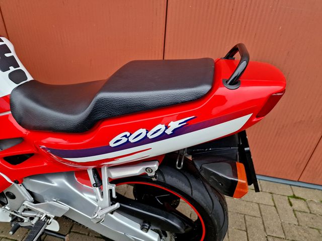 honda - cbr-600-f