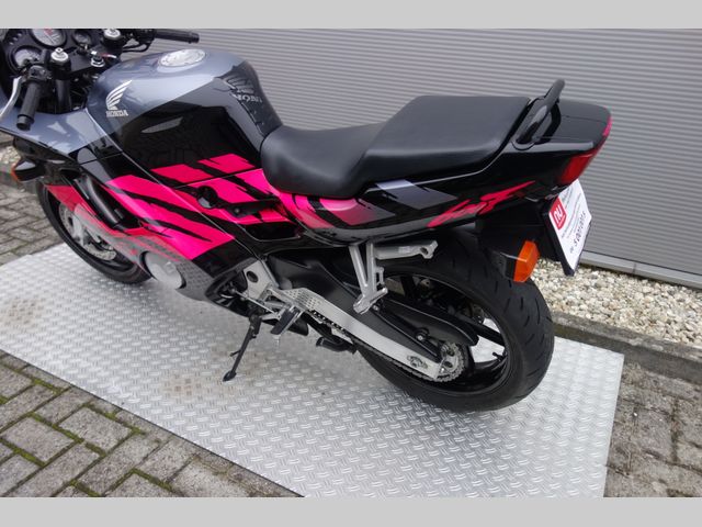 honda - cbr-600-f