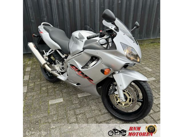 honda - cbr-600-f