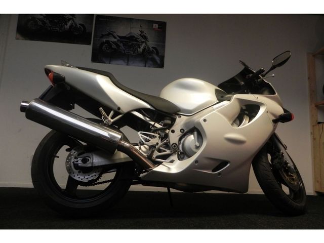 honda - cbr-600-f