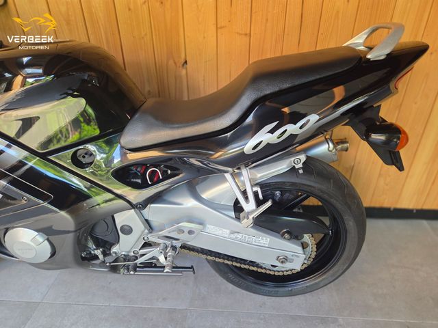 honda - cbr-600-f