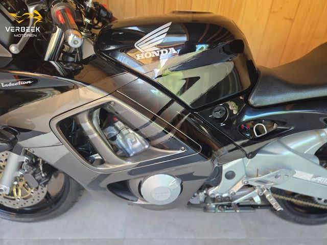 honda - cbr-600-f
