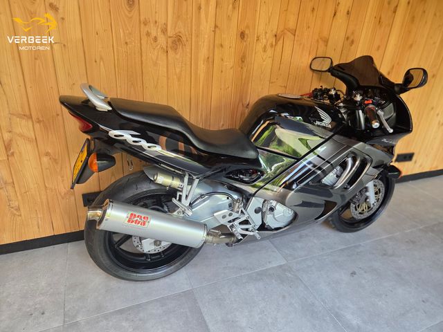 honda - cbr-600-f