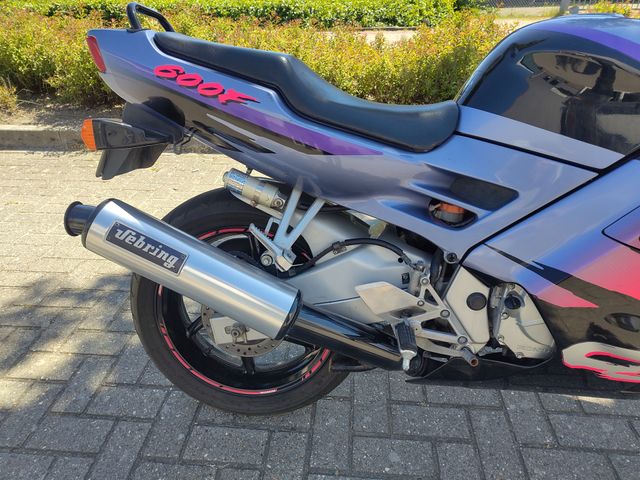 honda - cbr-600-f