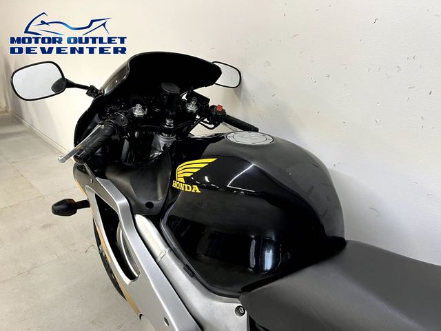 honda - cbr-600-f
