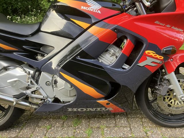 honda - cbr-600-f