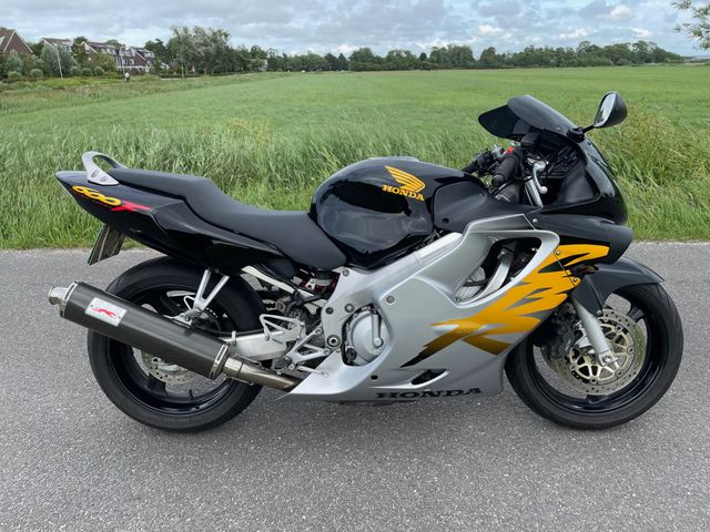 honda - cbr-600-f