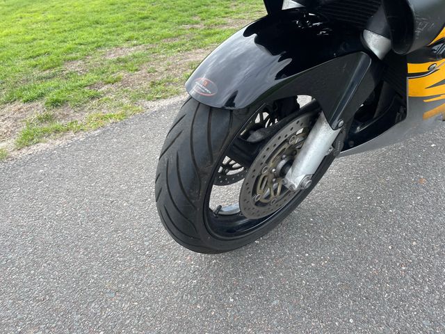 honda - cbr-600-f