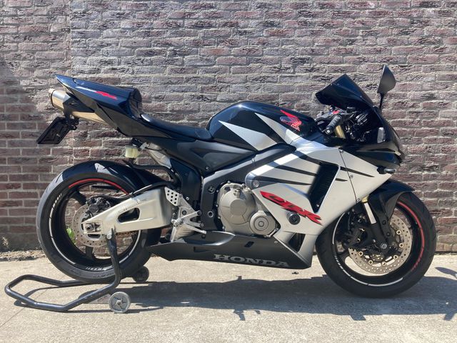 honda - cbr-600-rr