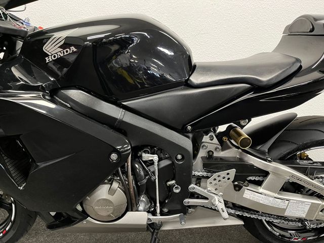 honda - cbr-600-rr