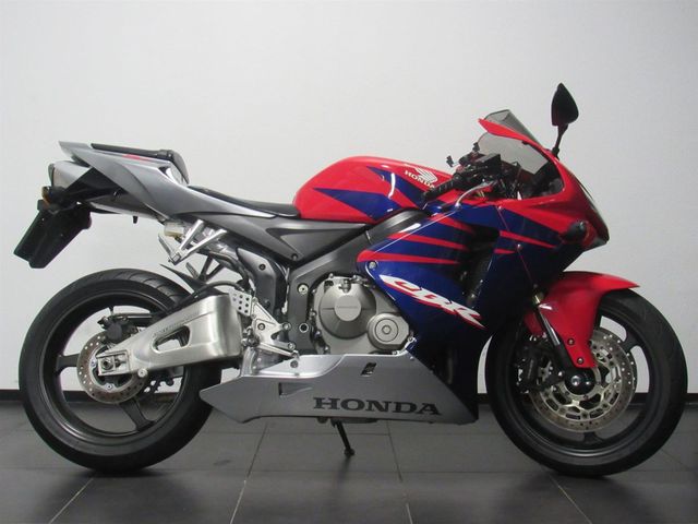 honda - cbr-600-rr