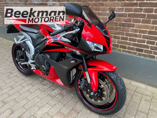 honda - cbr-600-rr