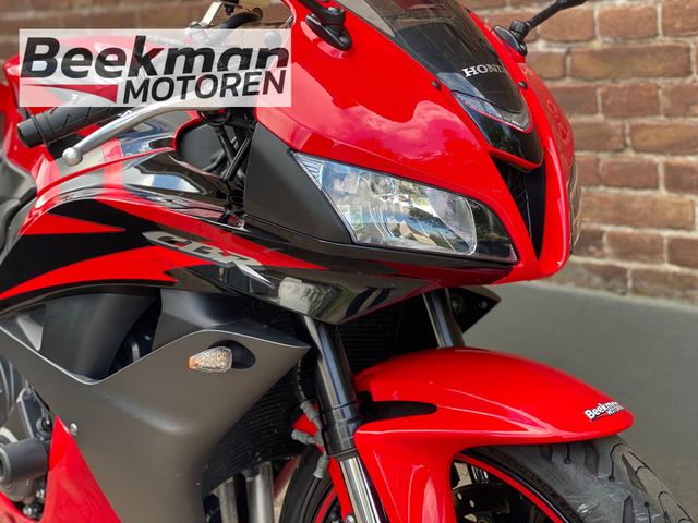 honda - cbr-600-rr