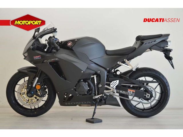 honda - cbr-600-rr