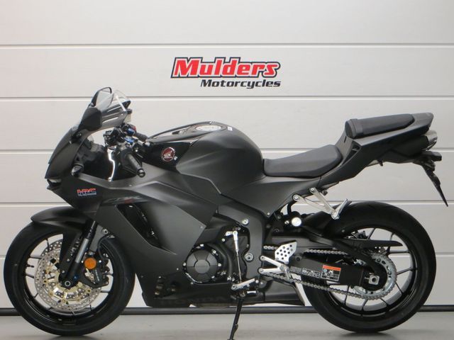 honda - cbr-600-rr