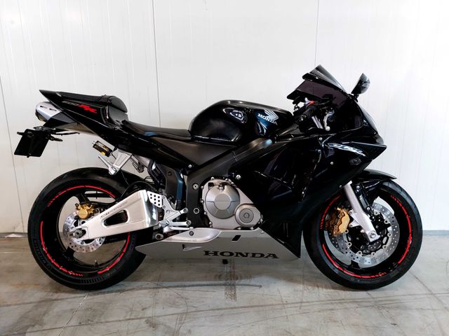 honda - cbr-600-rr