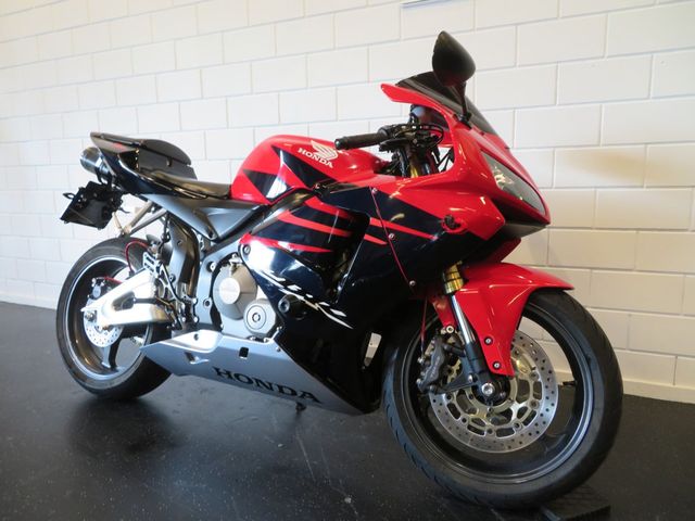 honda - cbr-600-rr