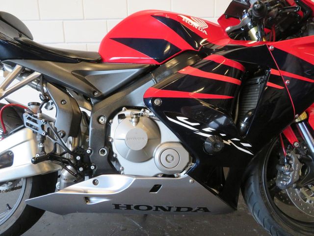honda - cbr-600-rr