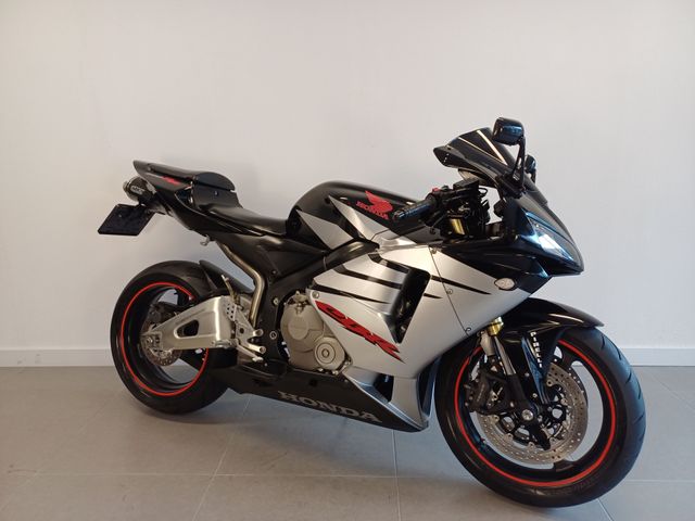 honda - cbr-600-rr