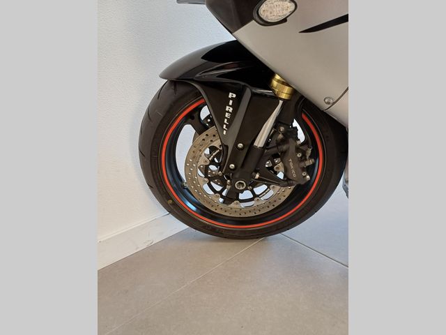 honda - cbr-600-rr