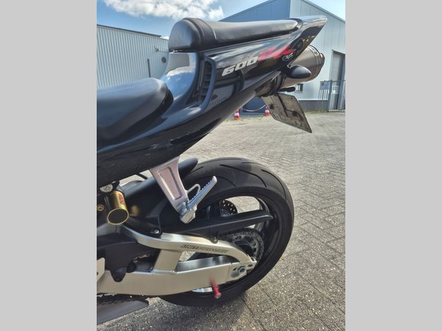 honda - cbr-600-rr