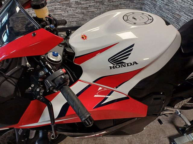 honda - cbr-600-rr-c-abs