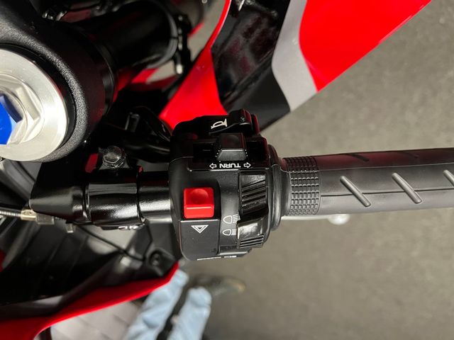 honda - cbr-600-rr-c-abs