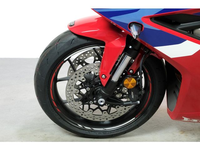 honda - cbr-650-r