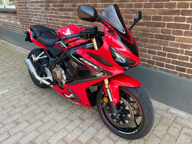 honda - cbr-650-r