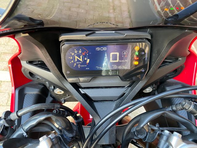 honda - cbr-650-r