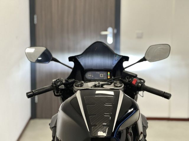 honda - cbr-650-r