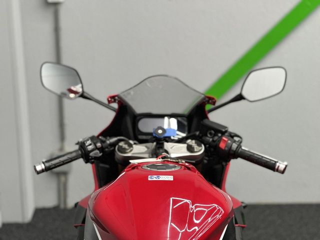 honda - cbr-650-r