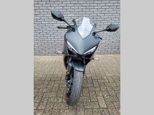 honda - cbr-650-r