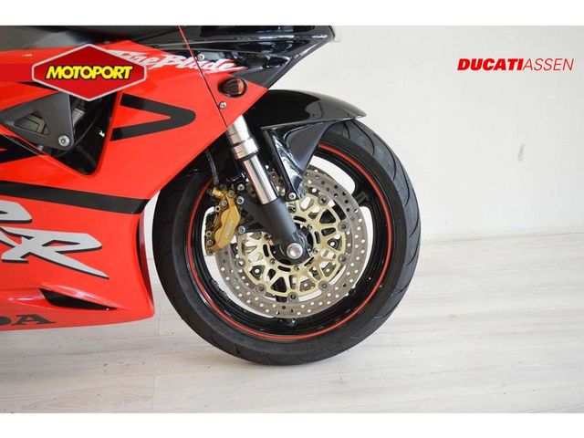 honda - cbr-900-rr-fireblade