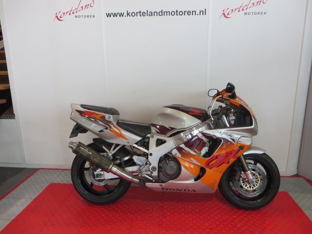 honda - cbr-900-rr-fireblade