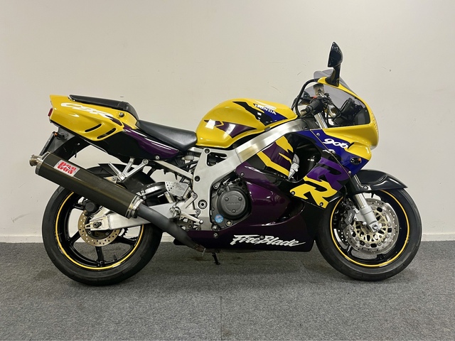 honda - cbr-900-rr-fireblade