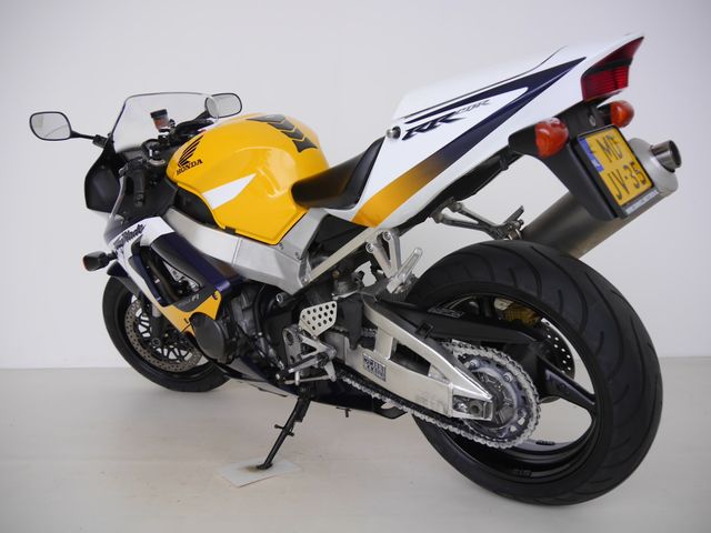 honda - cbr-900-rr-fireblade