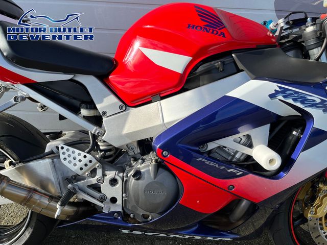 honda - cbr-900-rr-fireblade