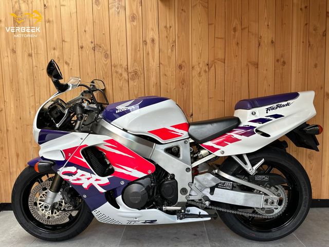 honda - cbr-900-rr-fireblade